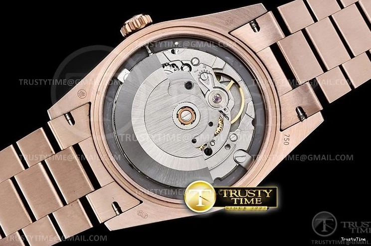 1113 RDD0219H – DayDate 36mm ComfortFit 694